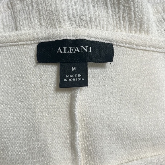 Alfani Off White Gathered Clinched Front Scoop Neck Top Sz M - Picture 6 of 8